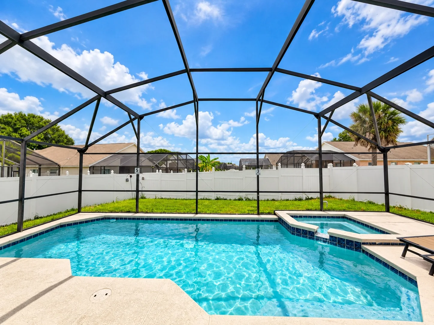 Pool & Spa